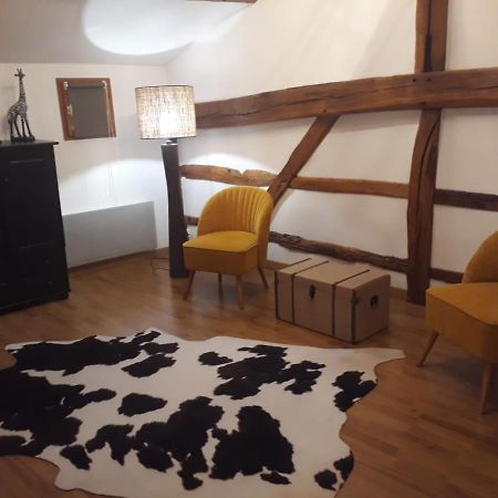 Maison De Campagne Avec Cheminee Et Exterieur La Neuville-aux-Bois Exterior foto