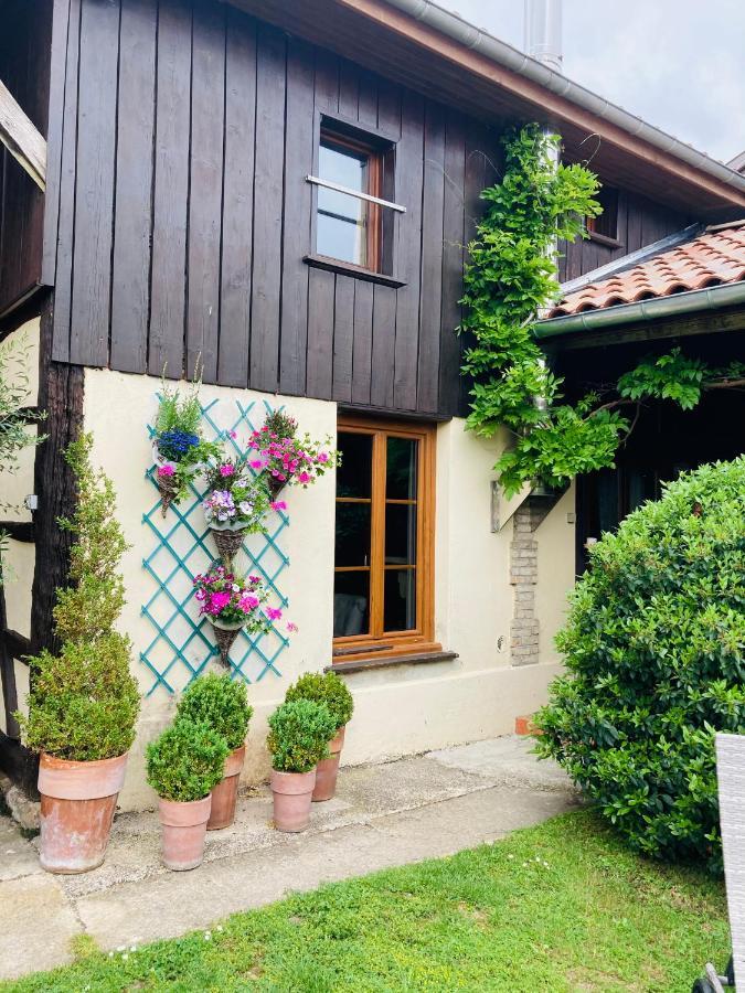 Maison De Campagne Avec Cheminee Et Exterieur La Neuville-aux-Bois Exterior foto